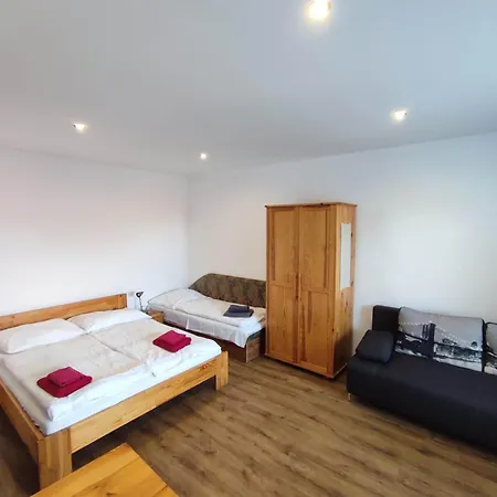 Chatky Janis Липтовски-Микулаш